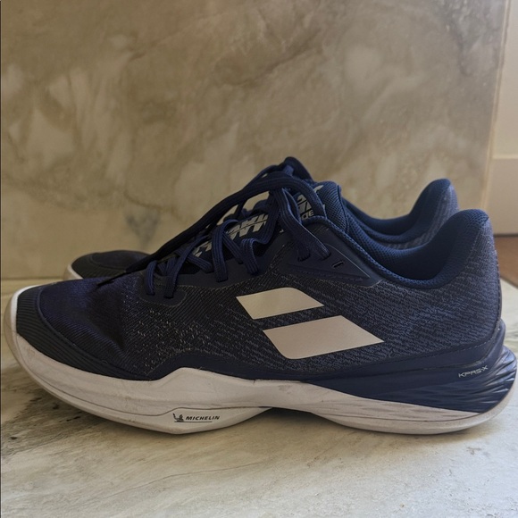 Babolat men’s tennis shoes - Picture 2 of 8
